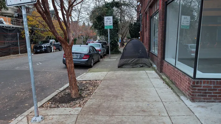 File:C95b87fe-PXL 20251201 154854568.webp