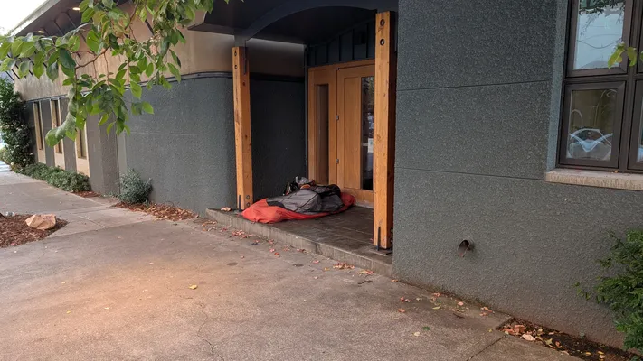 File:PXL 20251014 144427973.webp