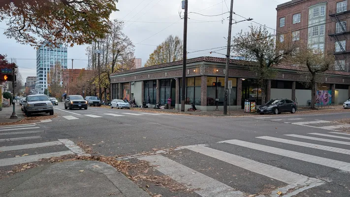 File:PXL 20251110 154041994.webp