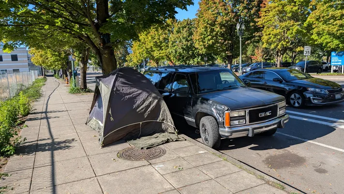 File:PXL 20251007 222403190.webp