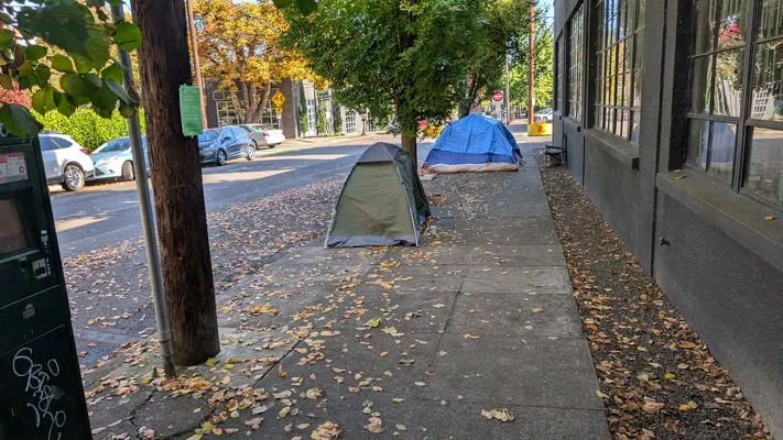 File:PXL 20251021 195824855.webp