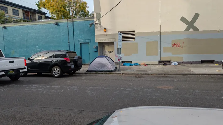 File:PXL 20251009 225449610.MP.webp