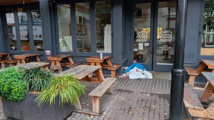 File:PXL 20251002 143851533.webp