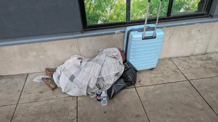 File:962b22a7-PXL 20251124 203817934.MP.webp